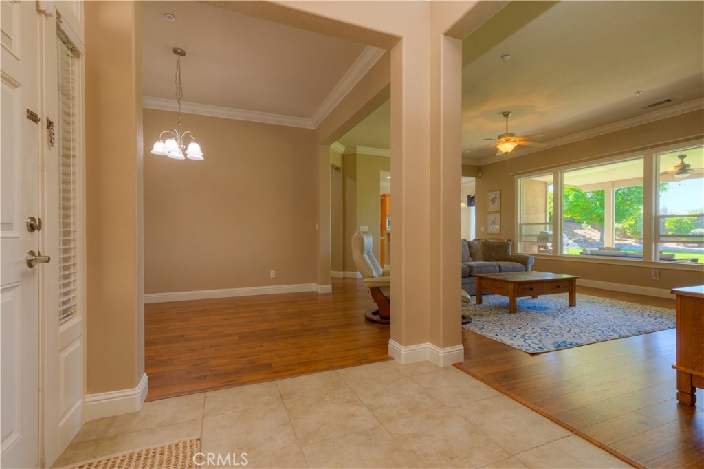 1935 Tarmac Road Redding, CA 96003 - Photo 5 of 56