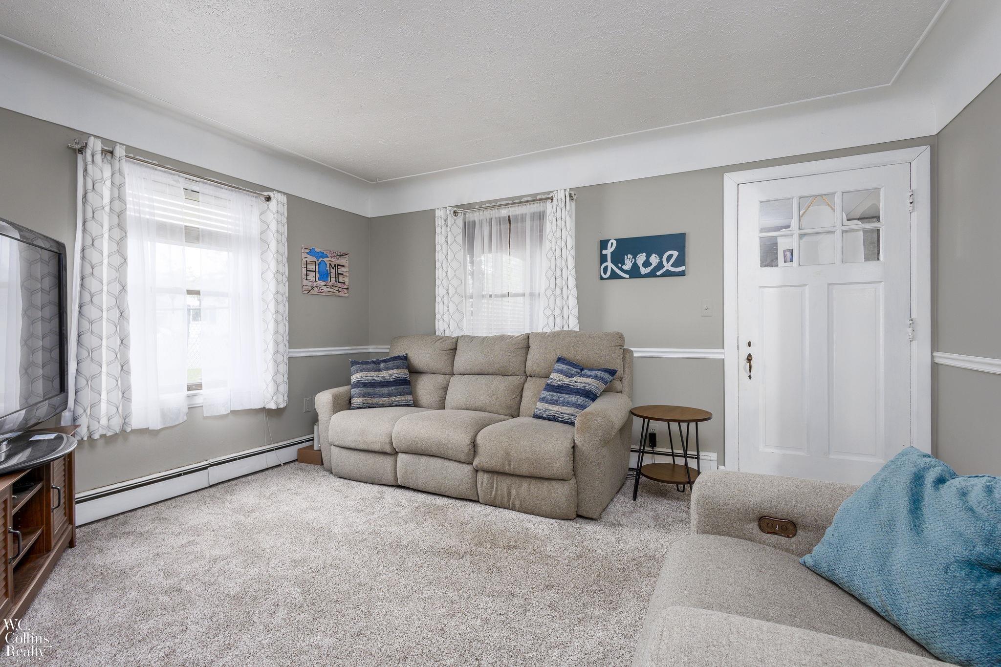 17346 Common Road Roseville, MI 48066 - Photo 7 of 28