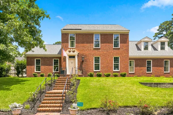 $595,000 | 1948 Petit Bois Street North, Jackson, MS 39216