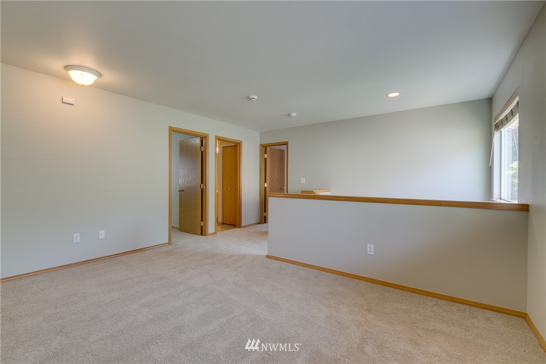 9219 Northeast 174th Place Bothell, WA 98011 - Photo 17 of 24 Gallery Image 17