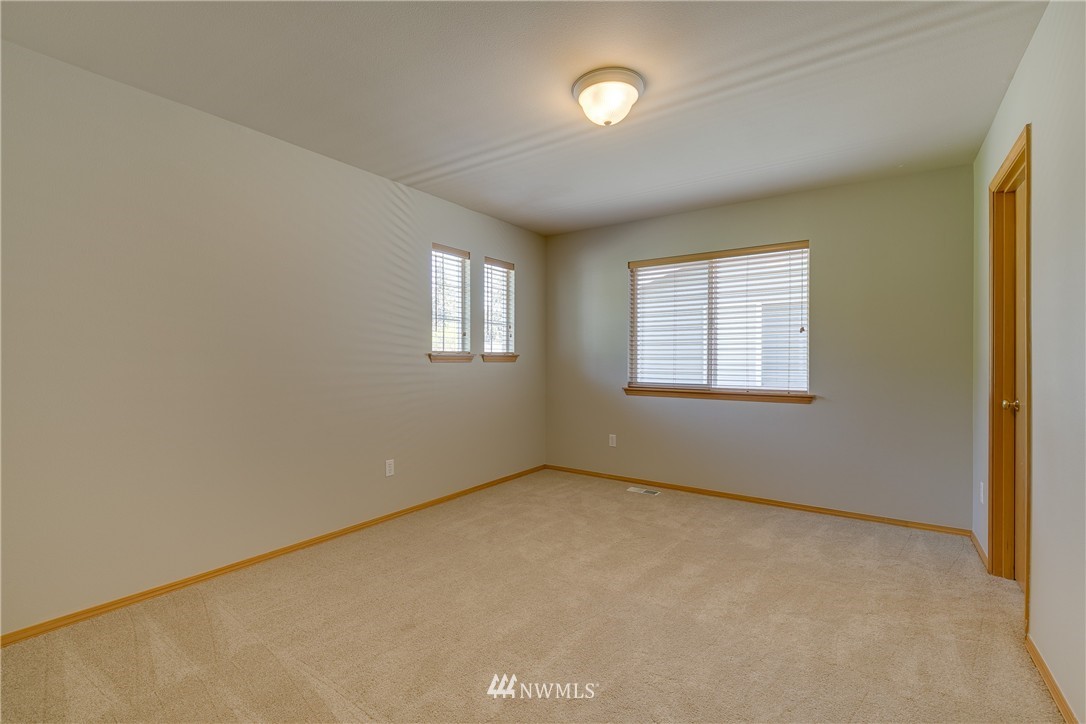 9219 Northeast 174th Place Bothell, WA 98011 - Photo 19 of 24 Gallery Image 19