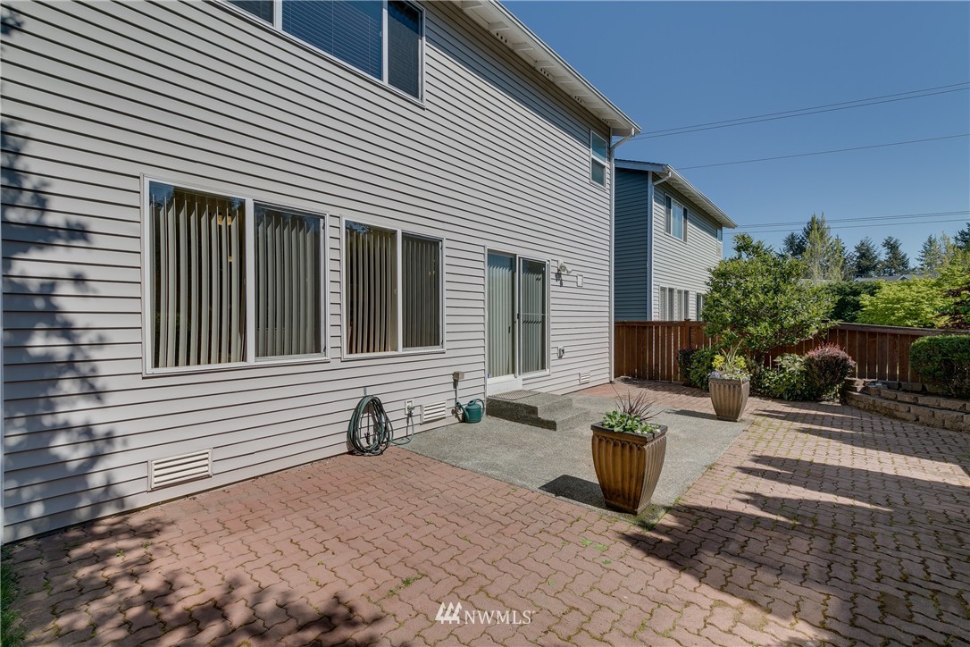 9219 Northeast 174th Place Bothell, WA 98011 - Photo 23 of 24 Gallery Image 23