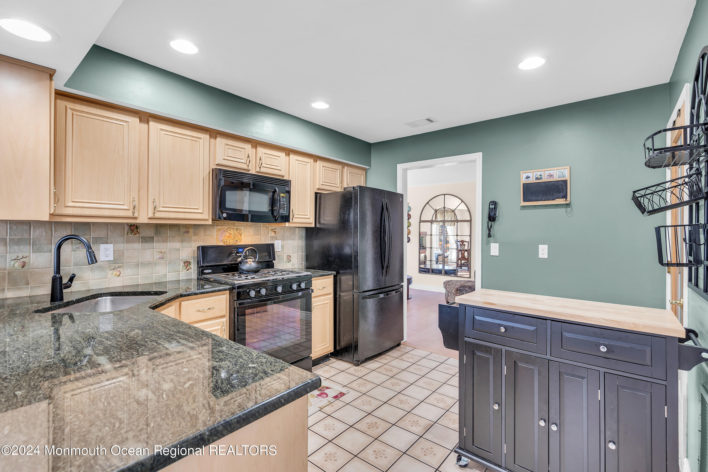 15 Reed Road Howell, NJ 07731 - Photo 18 of 52 026_dsc04740