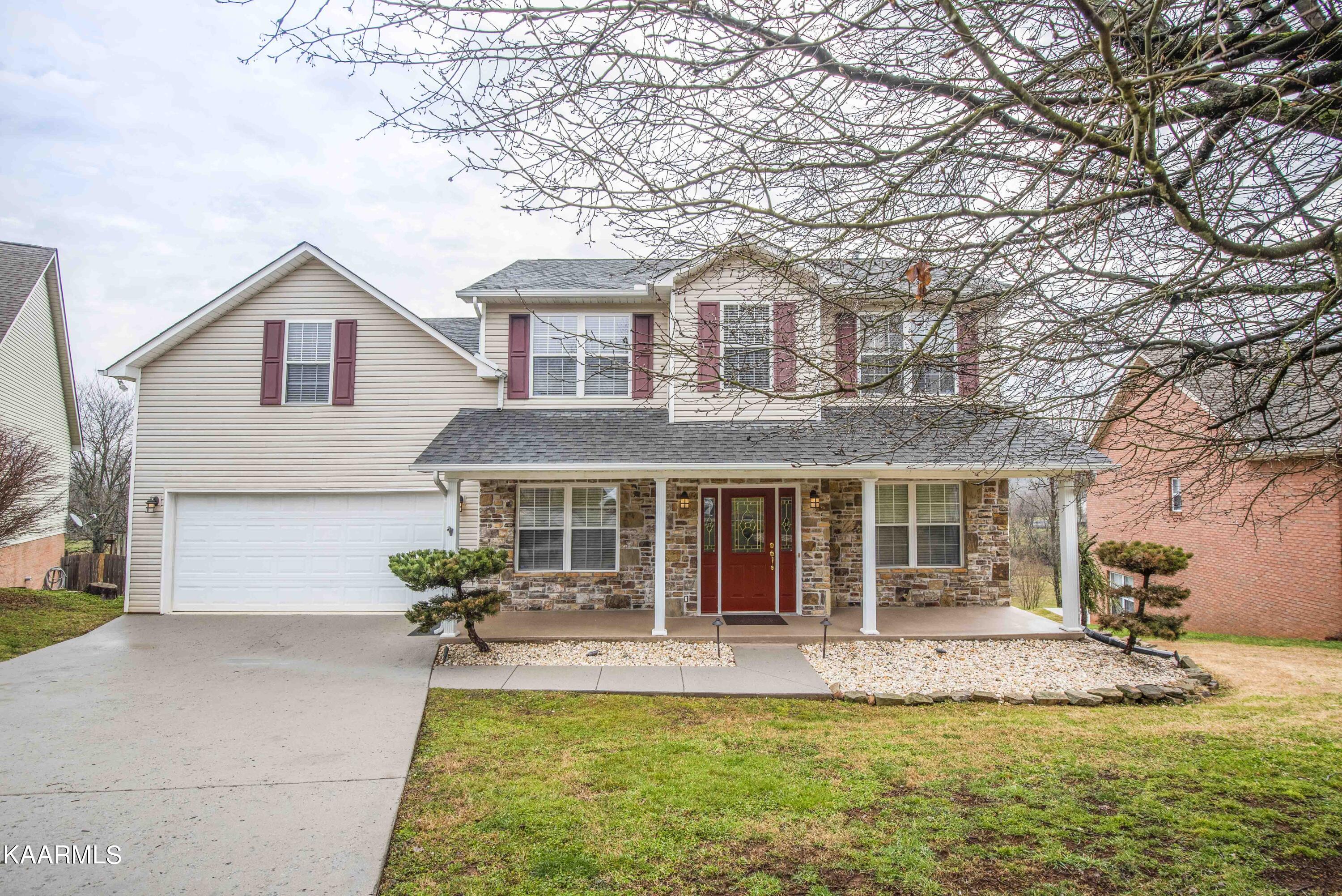 1862 Ridge Creek Lane, Knoxville, TN 37938 Compass