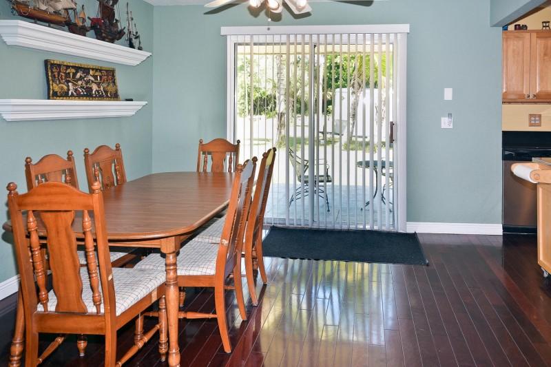 883 West Rambling Drive Wellington, FL 33414 - Photo 11 of 49 10