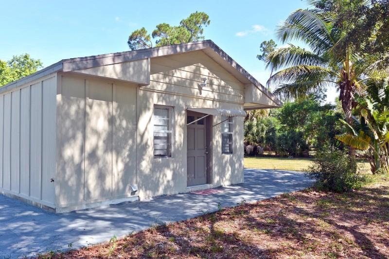 883 West Rambling Drive Wellington, FL 33414 - Photo 32 of 49 06