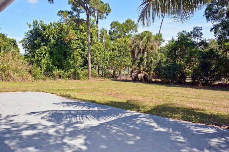 883 West Rambling Drive Wellington, FL 33414 - Photo 41 of 49 15