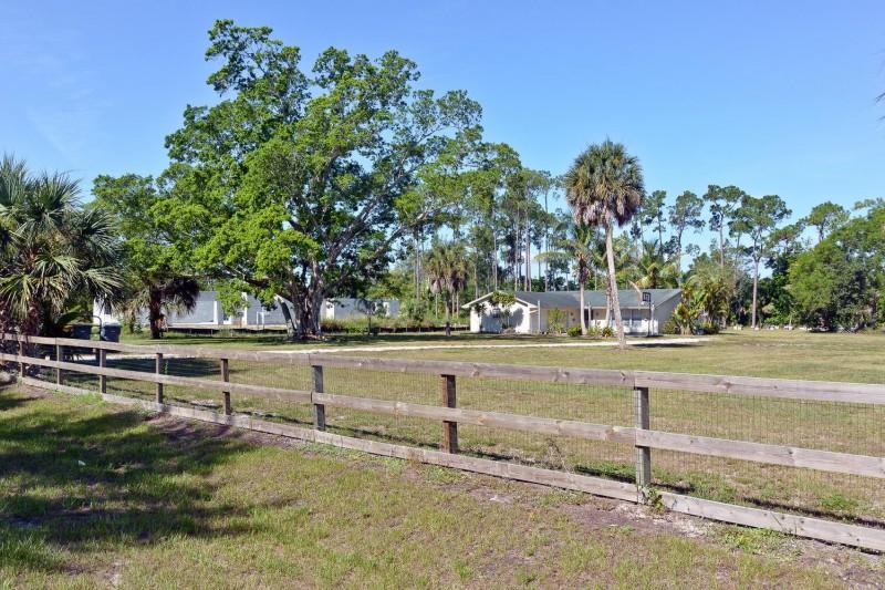 883 West Rambling Drive Wellington, FL 33414 - Photo 49 of 49 23