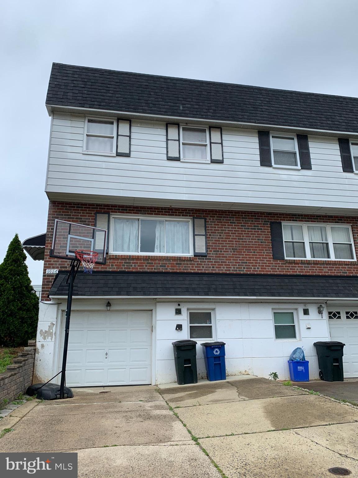 9926 Wingtip Road Philadelphia, PA 19115 - Photo 2 of 58 Gallery Image 2