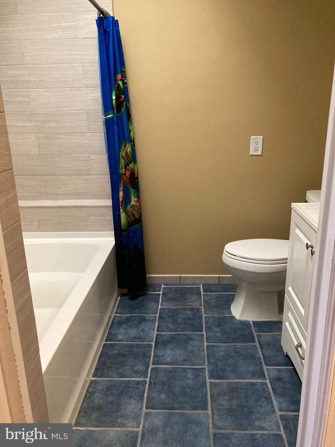 9926 Wingtip Road Philadelphia, PA 19115 - Photo 24 of 58 Gallery Image 24