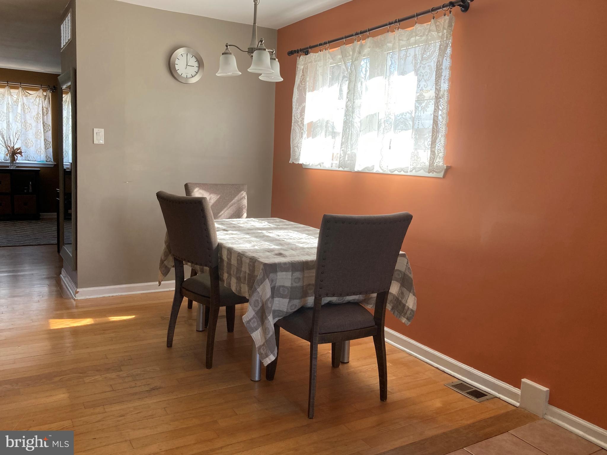 9926 Wingtip Road Philadelphia, PA 19115 - Photo 10 of 58 Gallery Image 10