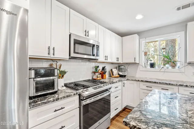 $425,000 | 5935 Pleasant Farm Drive, Beaufort, SC 29906