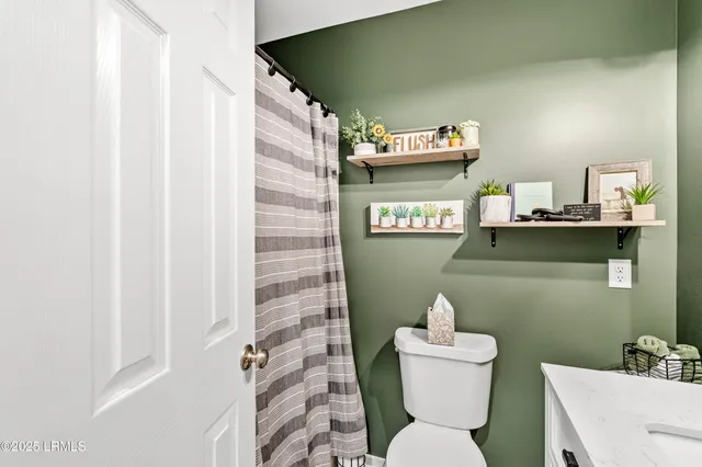 $425,000 | 5935 Pleasant Farm Drive, Beaufort, SC 29906