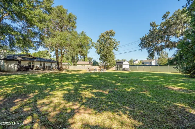 $425,000 | 5935 Pleasant Farm Drive, Beaufort, SC 29906