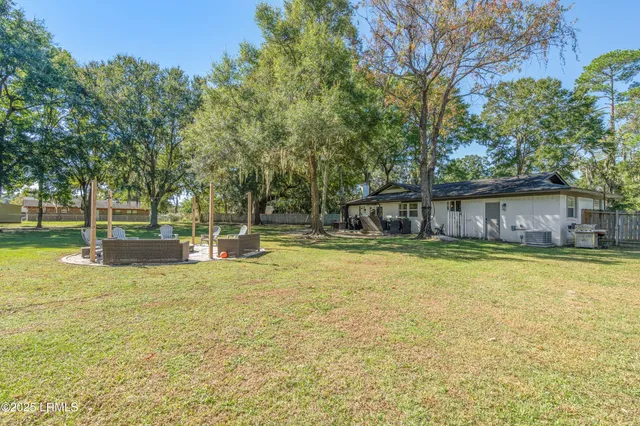 $425,000 | 5935 Pleasant Farm Drive, Beaufort, SC 29906