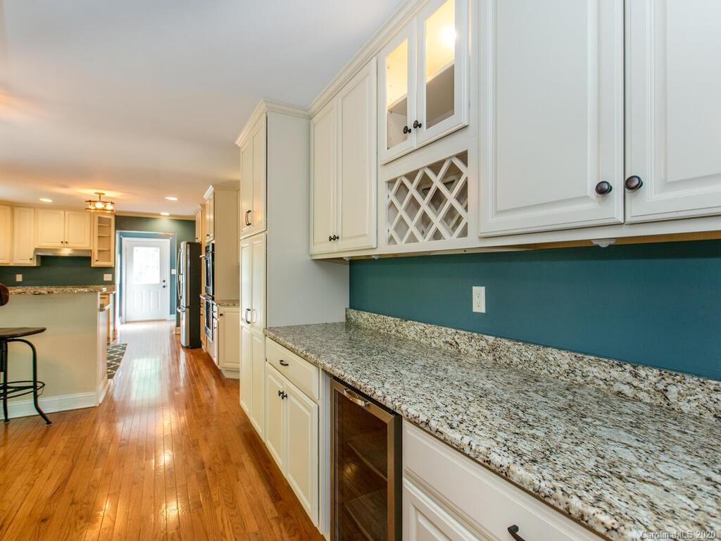 203 Riva Ridge Drive Fairview, NC 28730 - Photo 15 of 39 Gallery Image 15