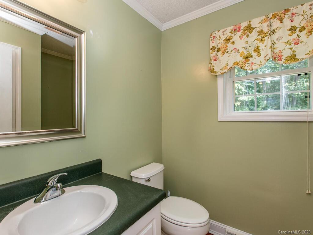 203 Riva Ridge Drive Fairview, NC 28730 - Photo 19 of 39 Gallery Image 19