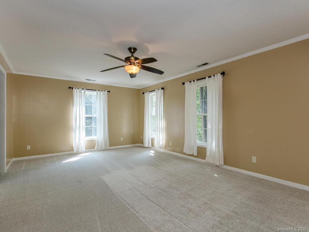 203 Riva Ridge Drive Fairview, NC 28730 - Photo 20 of 39 Gallery Image 20