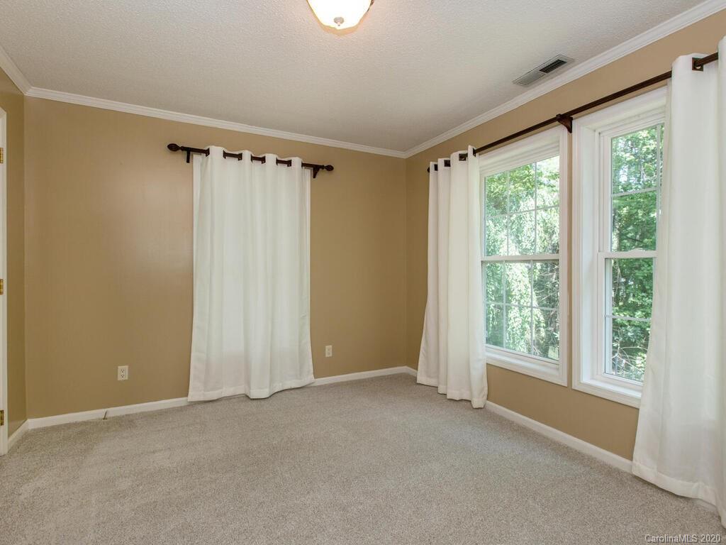 203 Riva Ridge Drive Fairview, NC 28730 - Photo 29 of 39 Gallery Image 29