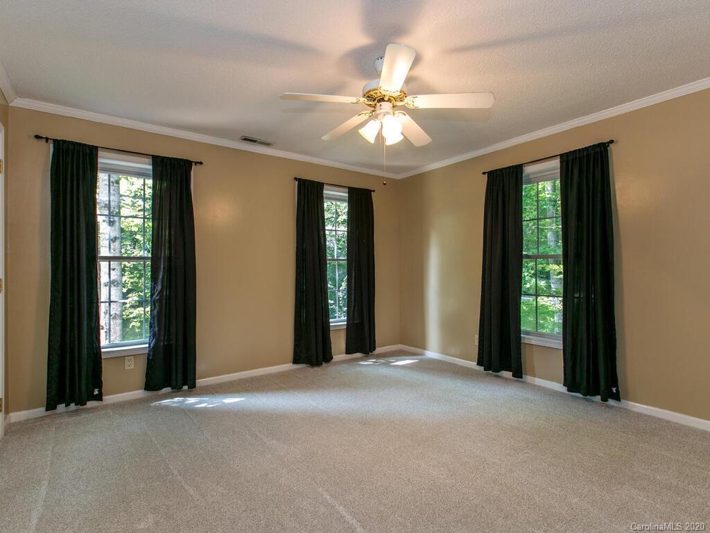 203 Riva Ridge Drive Fairview, NC 28730 - Photo 30 of 39 Gallery Image 30