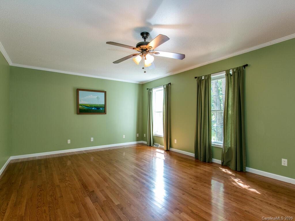 203 Riva Ridge Drive Fairview, NC 28730 - Photo 6 of 39 Gallery Image 6