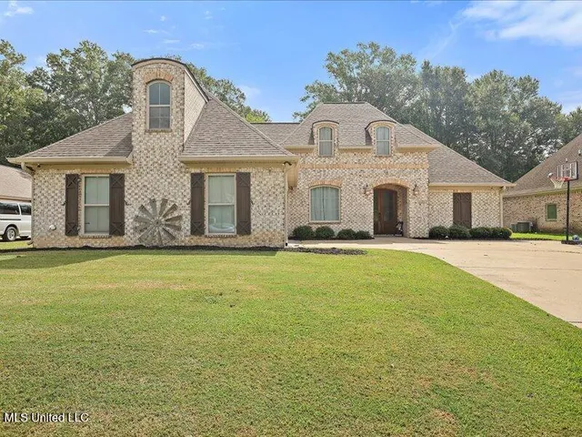 $399,900 | 206 Richmond Pointe Way, Richland, MS 39218