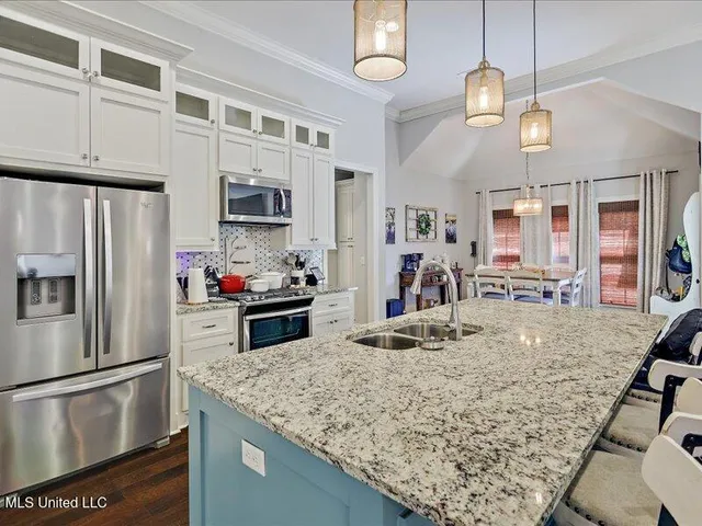 $399,900 | 206 Richmond Pointe Way, Richland, MS 39218