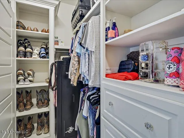 $399,900 | 206 Richmond Pointe Way, Richland, MS 39218