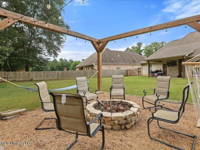 $399,900 | 206 Richmond Pointe Way, Richland, MS 39218