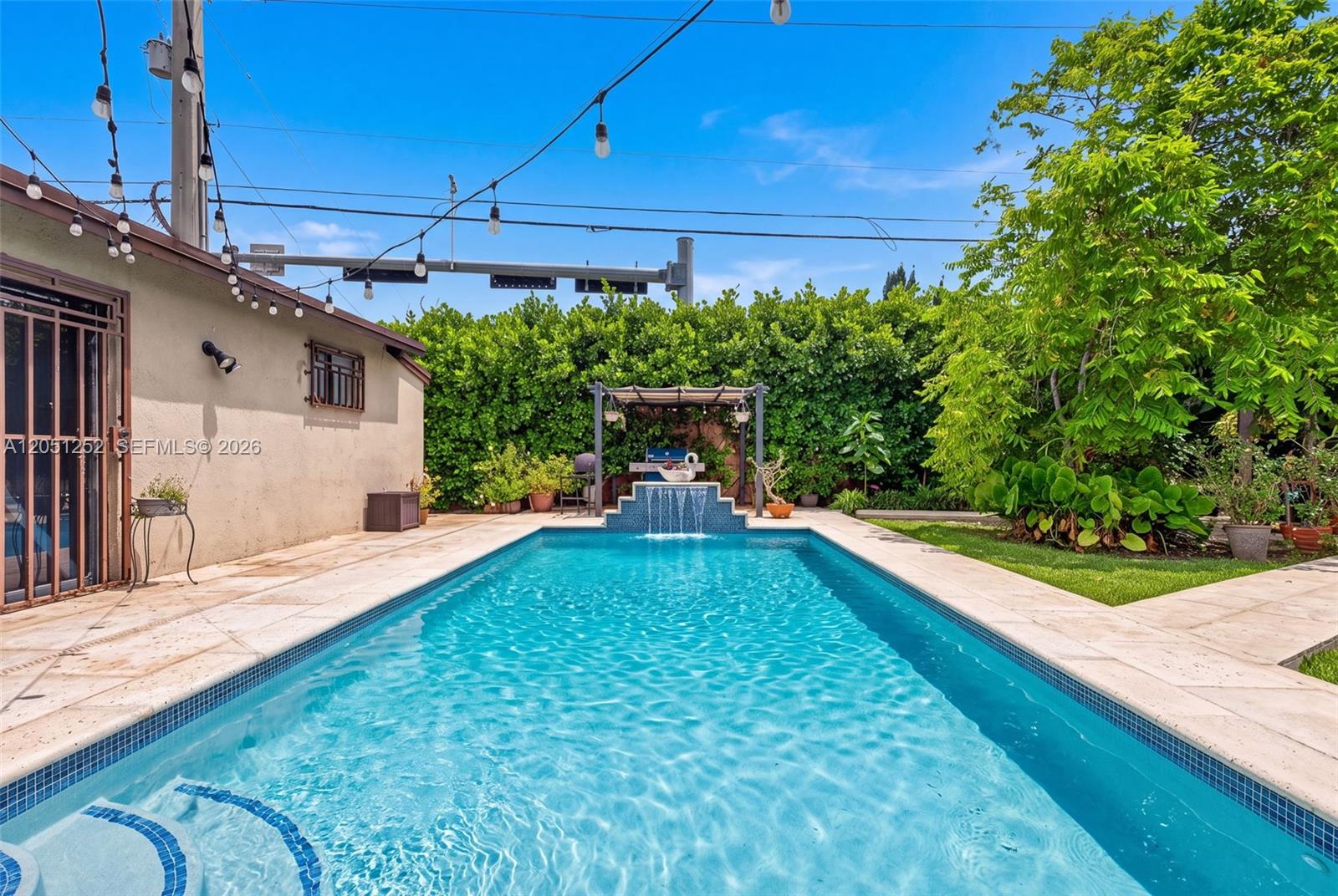 12422 Southwest 199th Street Miami, FL 33177 - Photo 14 of 33