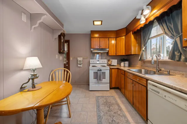 $445,000 | 14 Heritage Hill Road, Holderness, NH 03245