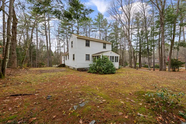 $445,000 | 14 Heritage Hill Road, Holderness, NH 03245