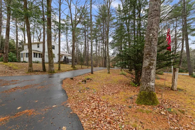 $445,000 | 14 Heritage Hill Road, Holderness, NH 03245
