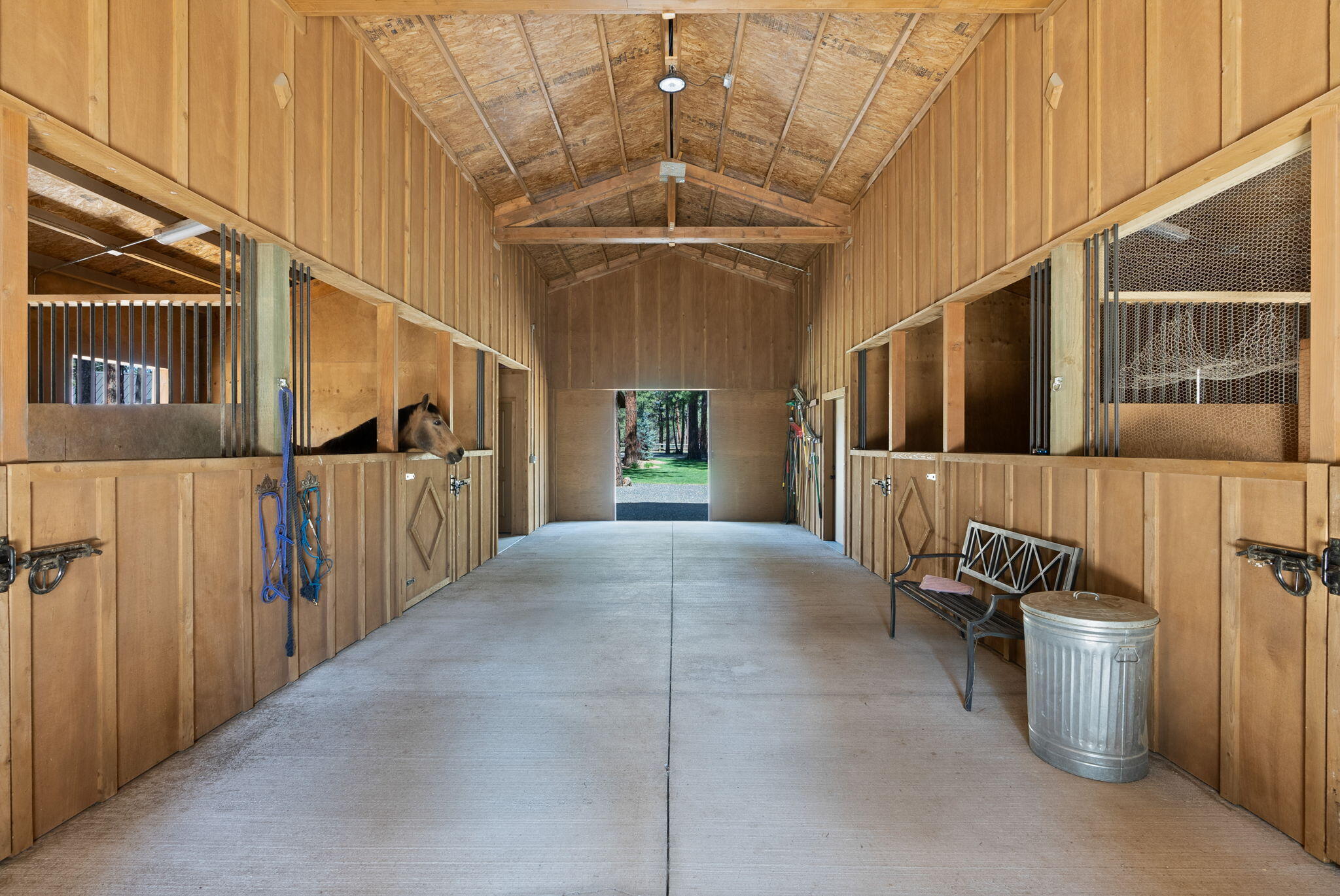 69255 Crooked Horseshoe Road Sisters, OR 97759 - Photo 5 of 154