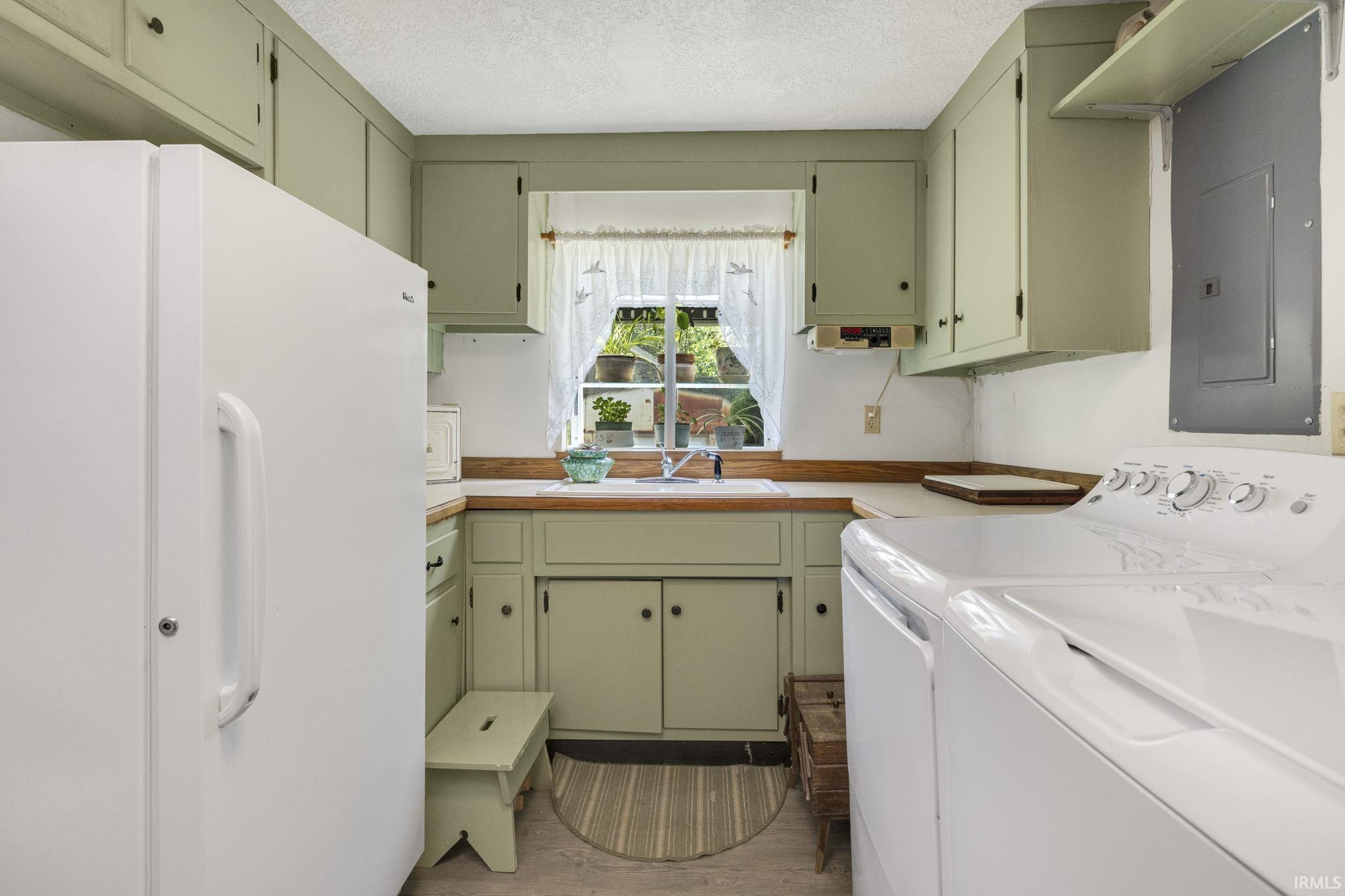 7547 Auburn Road Fort Wayne, IN 46825 - Photo 16 of 36 Gallery Image 16