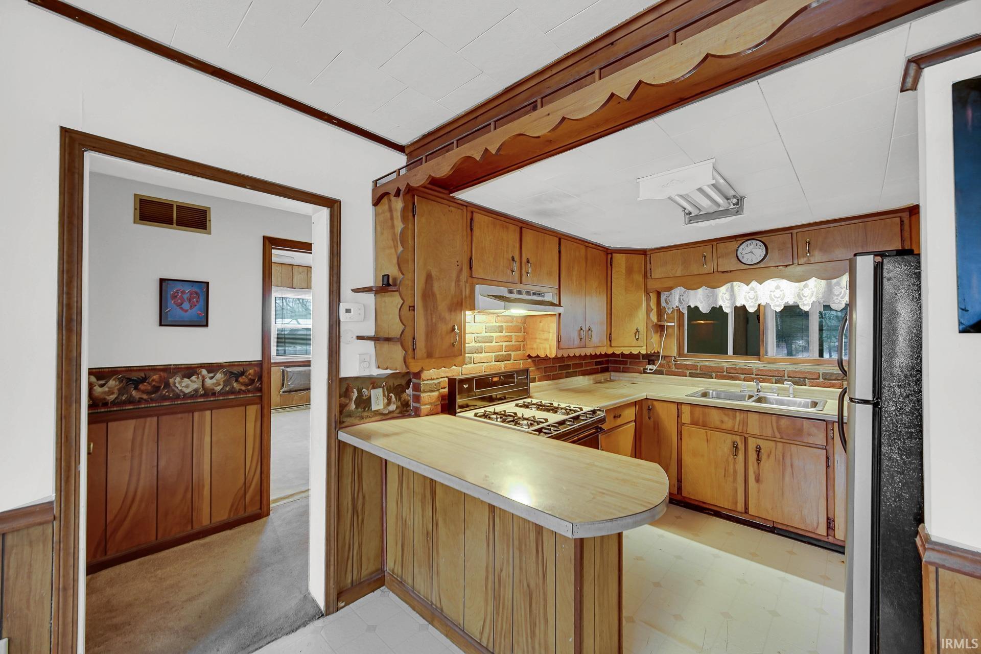 7434 11A Road Plymouth, IN 46563 - Photo 6 of 27