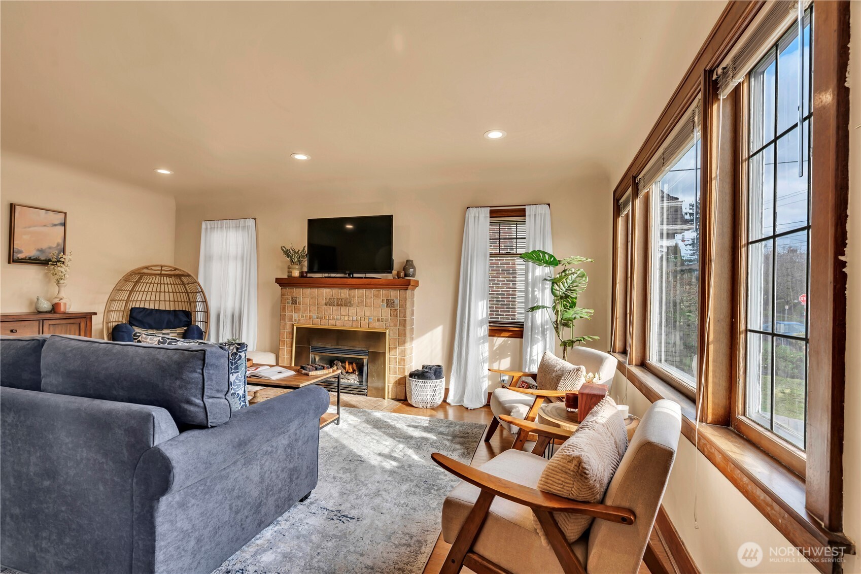154 Northwest 73rd Street Seattle, WA 98117 - Photo 7 of 37