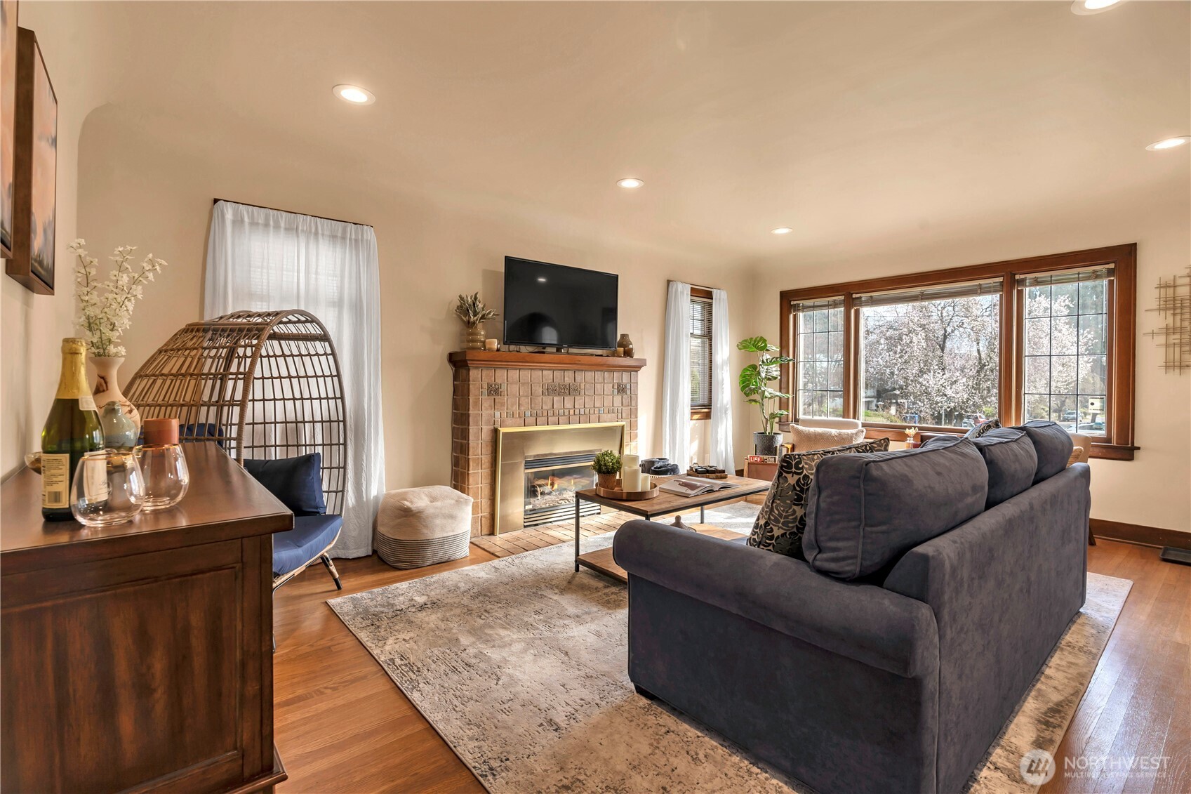 154 Northwest 73rd Street Seattle, WA 98117 - Photo 8 of 37