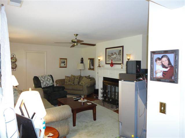 28 State Rd S-23-608 Greenville, SC 29609 - Photo 6 of 22