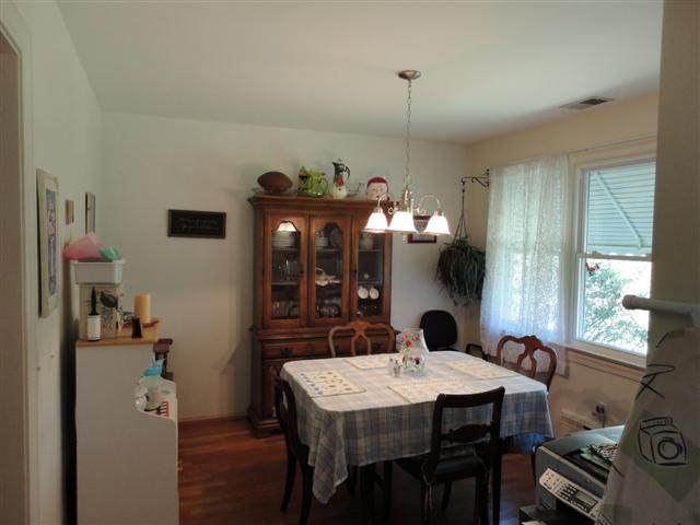 28 State Rd S-23-608 Greenville, SC 29609 - Photo 7 of 22