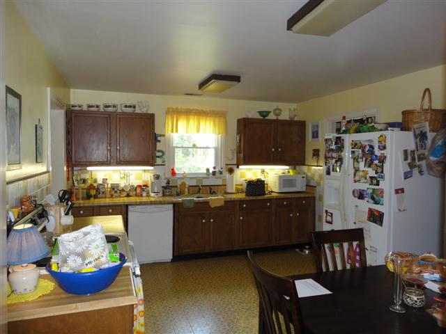28 State Rd S-23-608 Greenville, SC 29609 - Photo 10 of 22