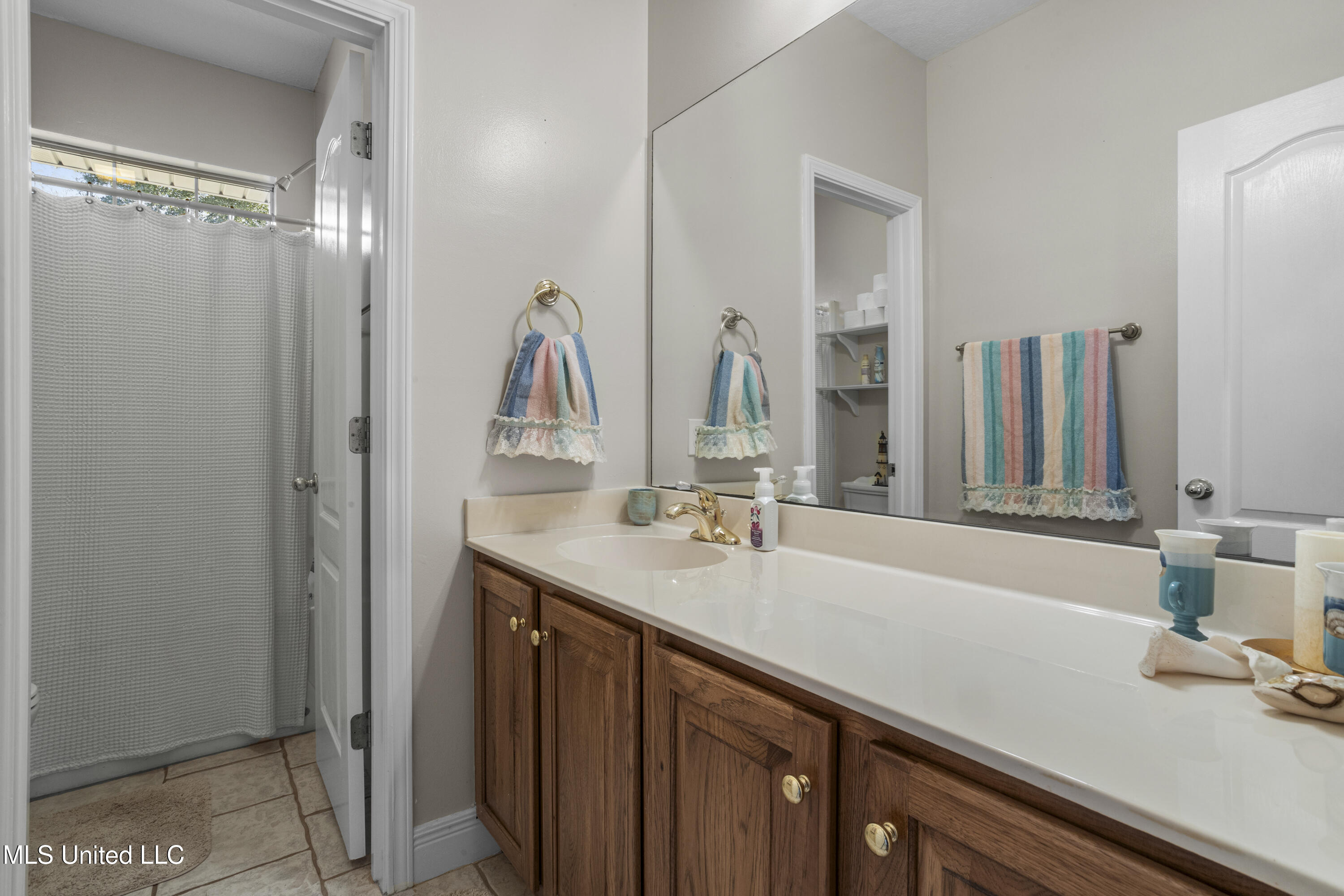 6700 Orchard Road Ocean Springs, MS 39564 - Photo 32 of 49 032