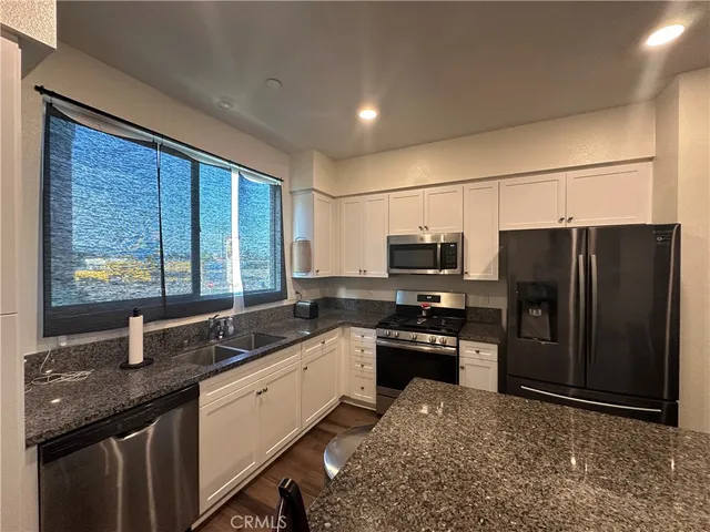 $4,400 | 17612 Garden House Lane, Bellflower, CA 90706