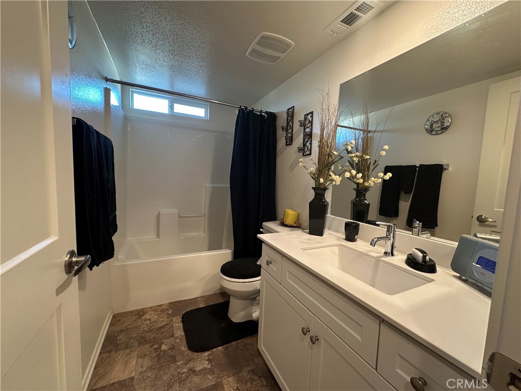 17612 Garden House Lane Bellflower, CA 90706 - Photo 29 of 31