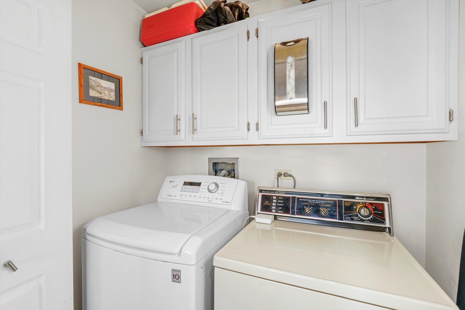 14501 Golf Road Orland Park, IL 60462 - Photo 19 of 53 a utility room with dryer and washer