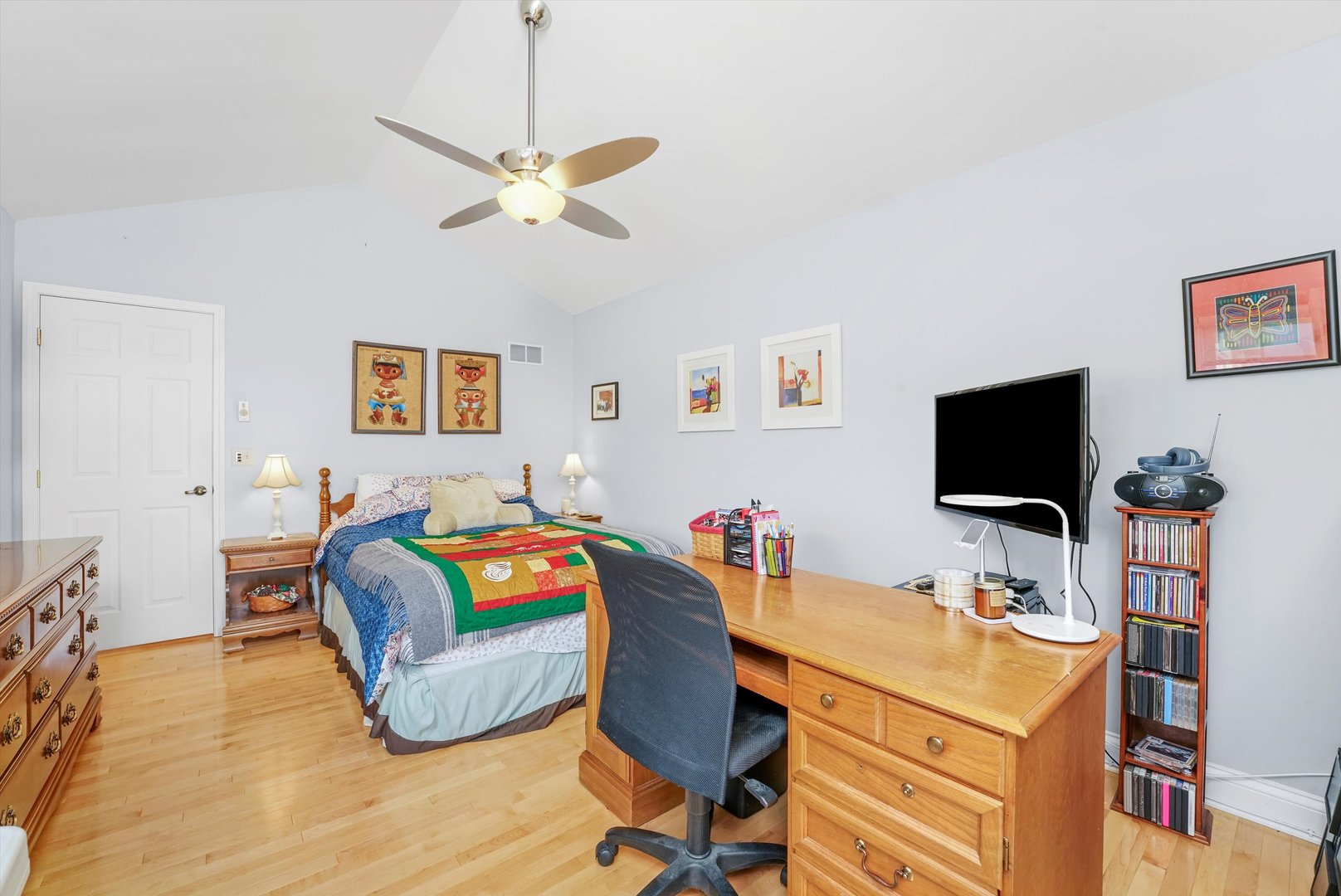 14501 Golf Road Orland Park, IL 60462 - Photo 24 of 53 a workspace with a couch and a flat screen tv