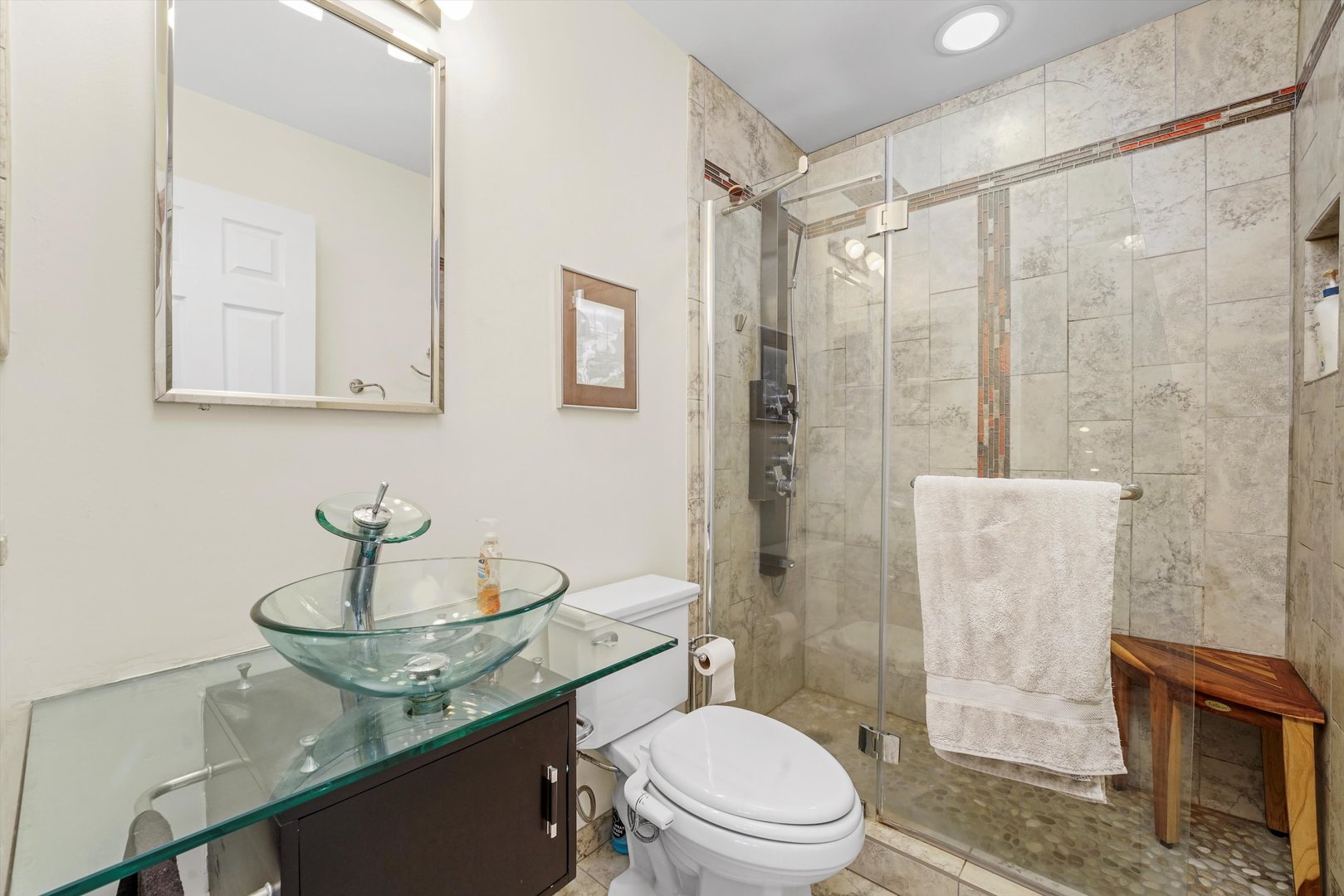 14501 Golf Road Orland Park, IL 60462 - Photo 28 of 53 a bathroom with a sink a toilet and shower