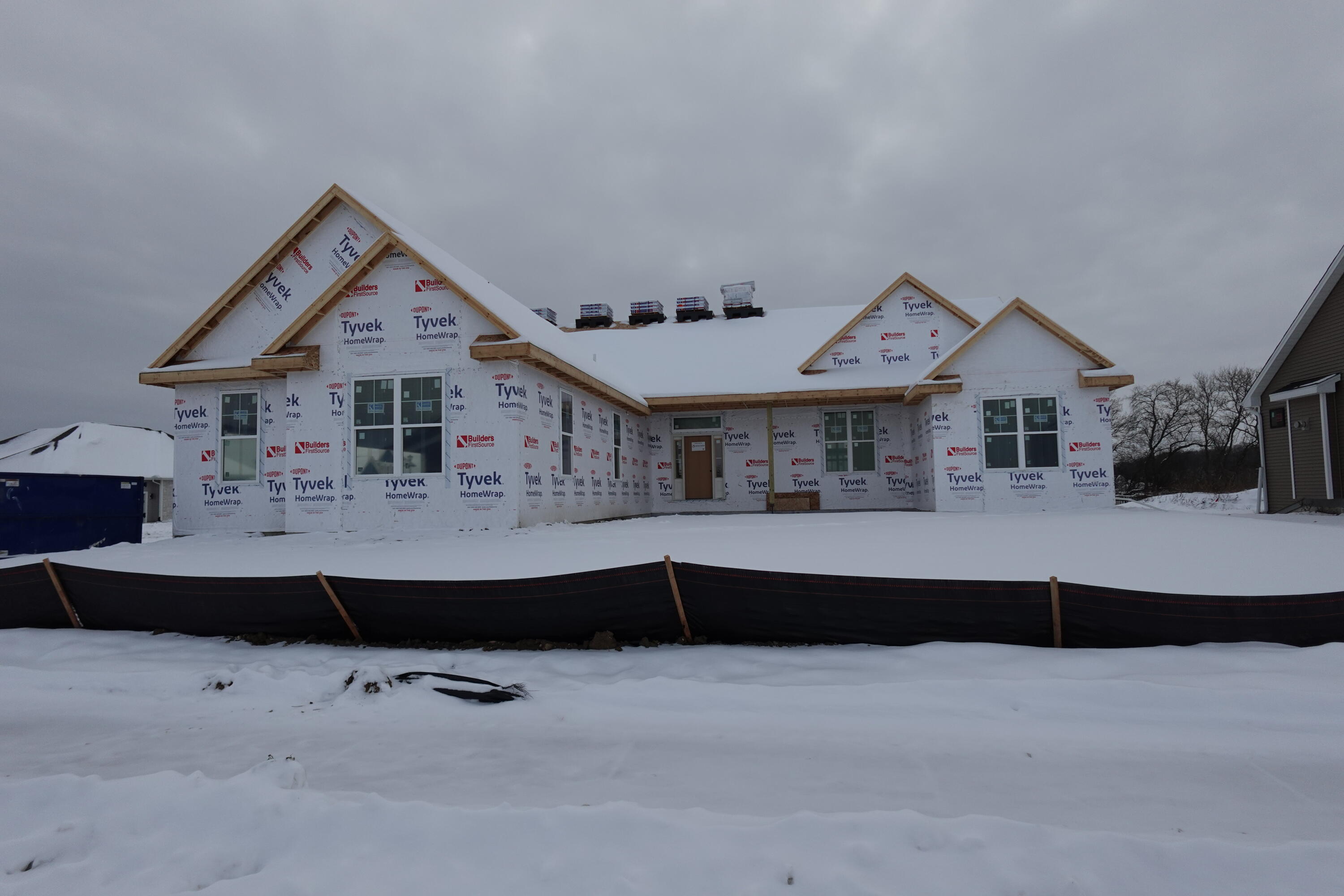 1343 Periwinkle Pass Oconomowoc, WI 53066 - Photo 1 of 4 Front Elevation