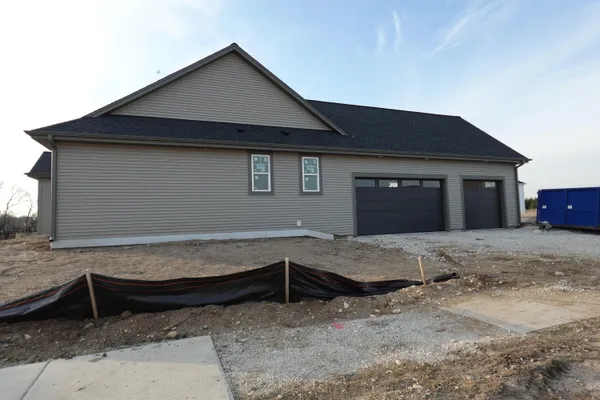 $646,990 | 1343 Periwinkle Pass, Oconomowoc, WI 53066