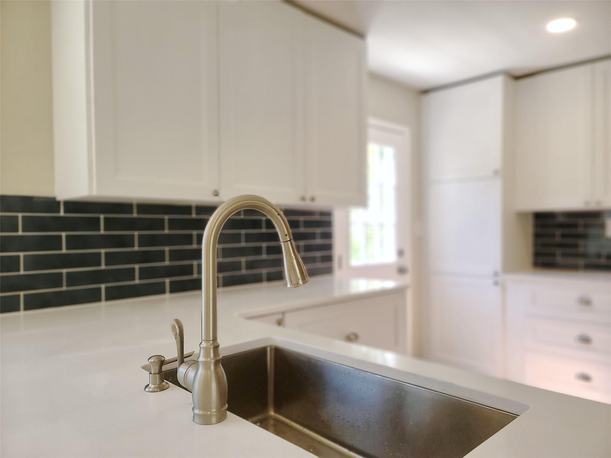 2719 Royston Road Charlotte, NC 28208 - Photo 8 of 21 Gallery Image 8